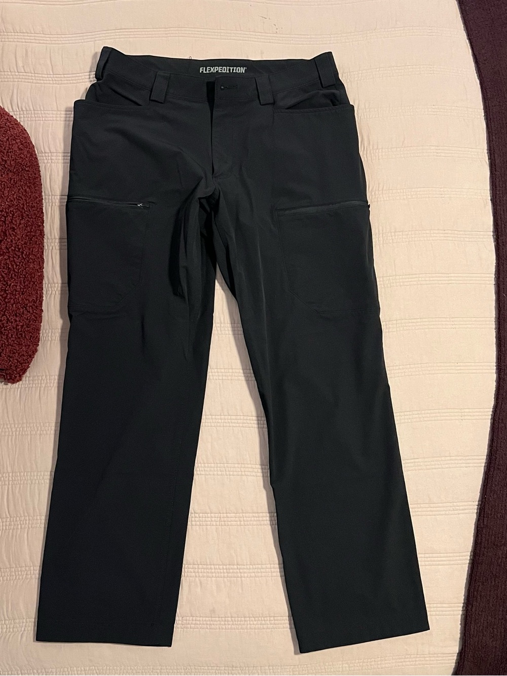 Duluth Trading Co Black Flexpedition Cargo Pants Relaxed Fit Performance Work